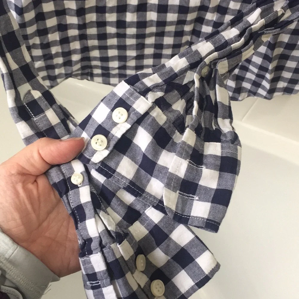J. Crew The Perfect Shirt in navy gingham EUC